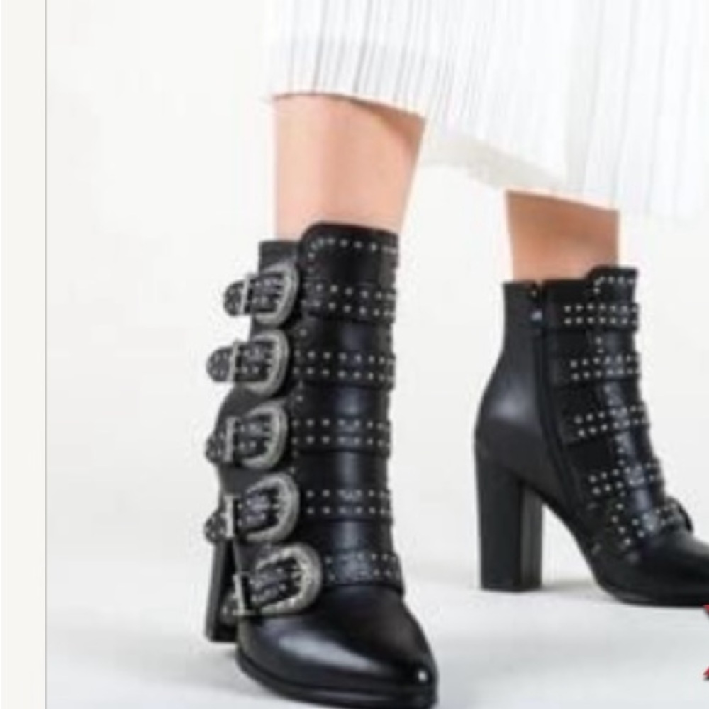 STEVEN MADDEN COMET Black Leather Multi Buckle Ankle Boots Size 7.5